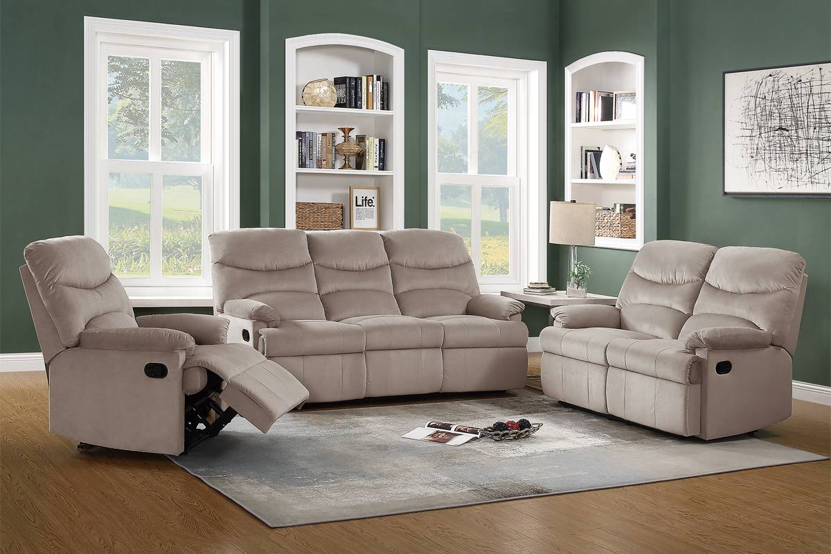 F8793 Reclining Sofa